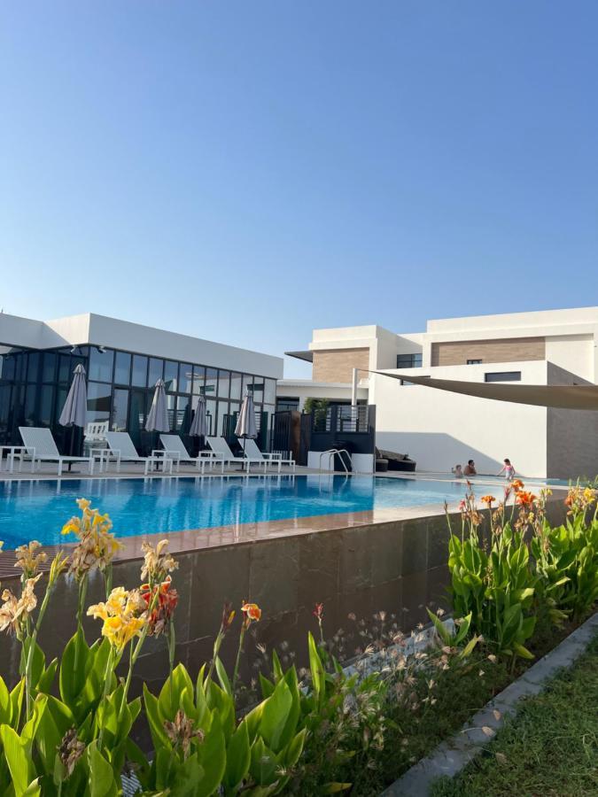 Relaxing Villa With Access To Pool And Beach ラアス・アル・ハイマ エクステリア 写真