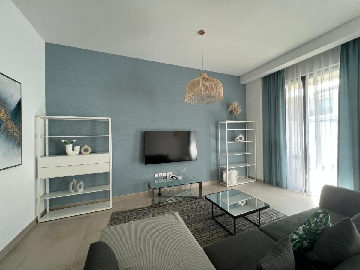 Relaxing Villa With Access To Pool And Beach ラアス・アル・ハイマ エクステリア 写真